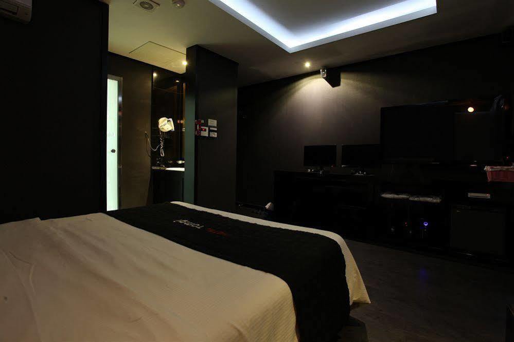 Hotel Tomgi 首爾 外观 照片